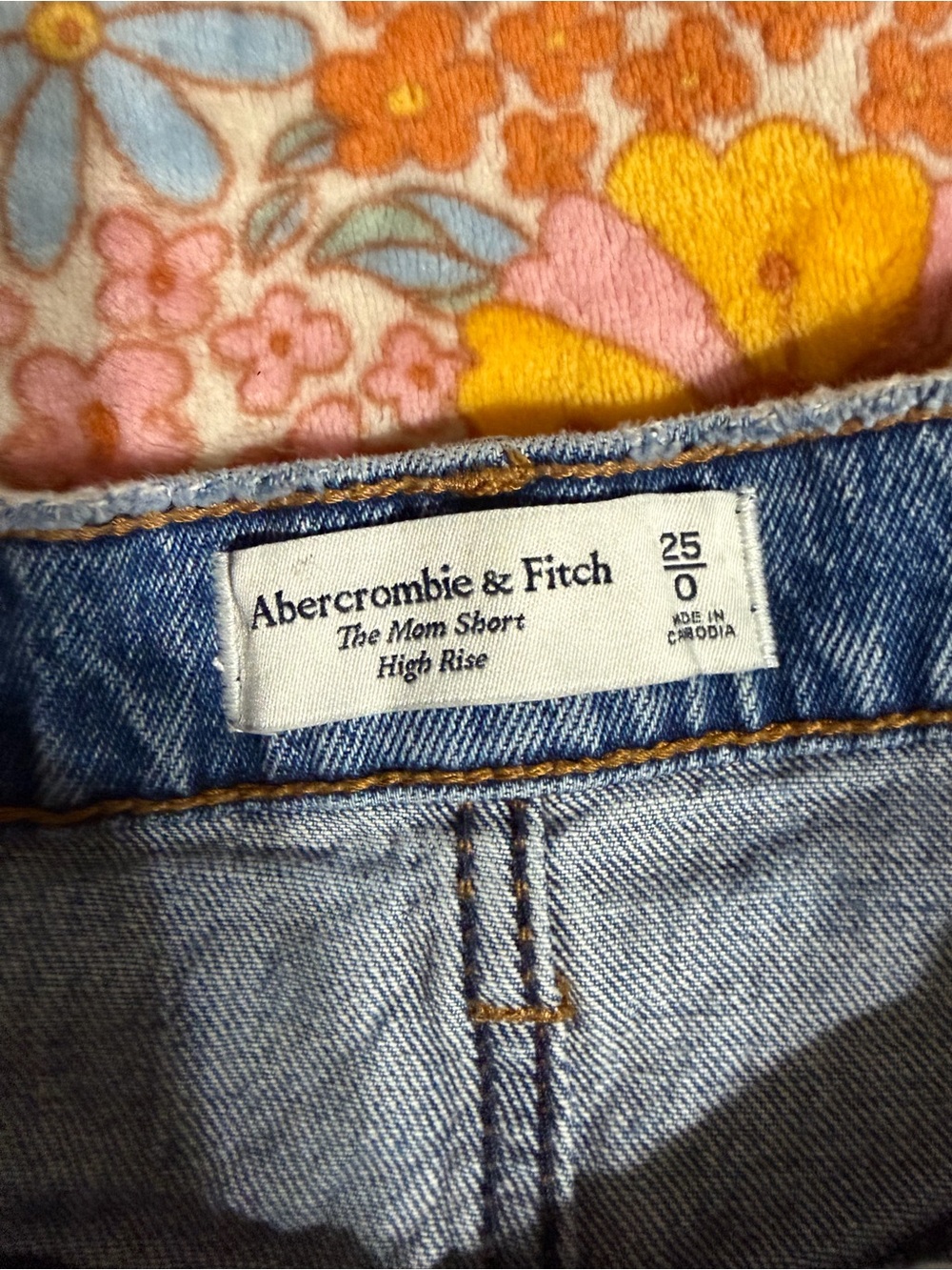 Abercrombie and Fitch Women’s Distressed High-Waist Denim Shorts - Blue - Picture 2 of 3